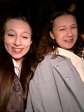 Snapshot of FroggyAnna chatting on November 2025 05:14:01 PM FroggyAnna online show from November 2025 05:14:01 PM