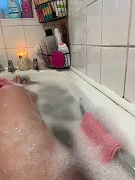 Snapshot of Imogenbabyyy chatting on September 2025 05:47:02 PM Imogenbabyyy online show from September 2025 05:47:02 PM