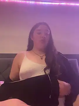 Snapshot of Imogenbabyyy chatting on November 2025 06:10:01 PM Imogenbabyyy online show from November 2025 06:10:01 PM