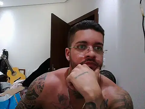 Snapshot of Mitt1993b chatting on December 2025 12:20:01 PM Mitt1993b online show from December 2025 12:20:01 PM