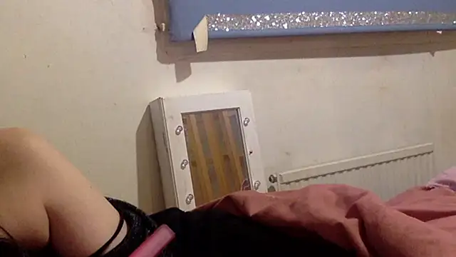 Snapshot of Bellababexox_ chatting on September 2025 02:22:01 AM Bellababexox online show from September 2025 02:22:01 AM