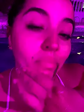 LoanaSantos online show from September 2025 11:52:02 PM