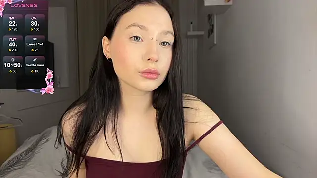 Snapshot of june_mooon chatting on December 2025 06:35:02 PM june mooon online show from December 2025 06:35:02 PM