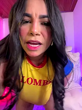 Snapshot of Vicky_Saidi chatting on November 2025 12:00:02 PM Vicky Saidi online show from November 2025 12:00:02 PM