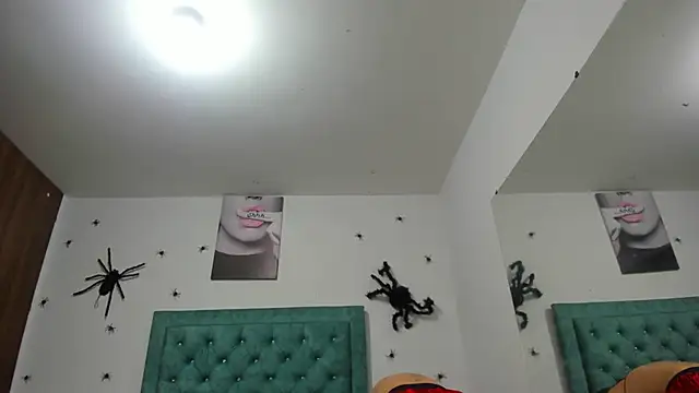 Snapshot of Rihanna_hotx chatting on October 2025 11:43:01 PM Rihanna hotx online show from October 2025 11:43:01 PM