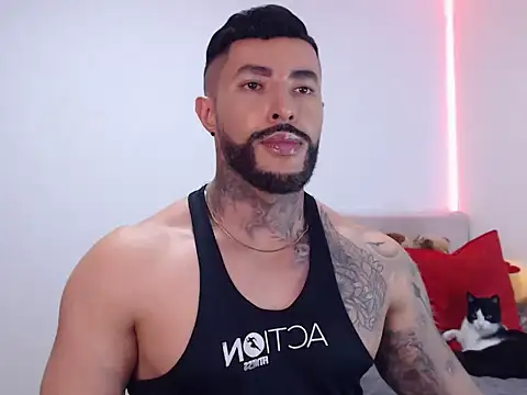 andrea de lucaa online show from November 2025 04:01:01 AM