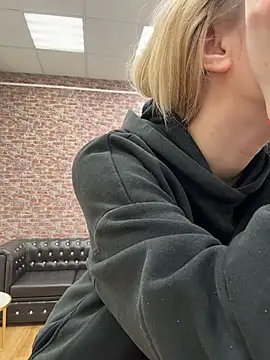 CaitlinSugar online show from November 2025 04:22:02 AM