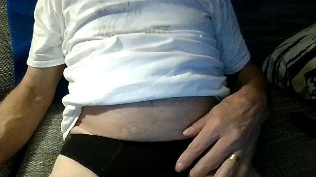 velikifant7 online show from February 2026 06:50:01 PM