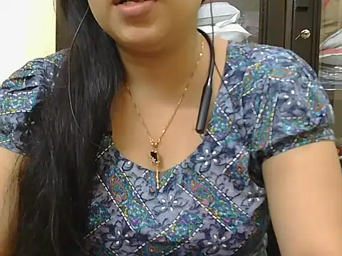 Snapshot of fairy_queen07 chatting on November 2025 05:01:02 PM fairy queen07 online show from November 2025 05:01:02 PM