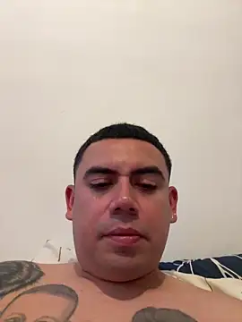 Snapshot of davidxxx099 chatting on May 2026 08:39:02 PM davidxxx099 online show from May 2026 08:39:02 PM