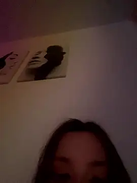 Lucy louras online show from January 2026 11:30:01 PM