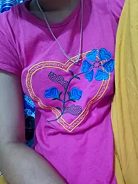 Snapshot of maya-Couple19 chatting on November 2025 06:29:01 PM maya-Couple19 online show from November 2025 06:29:01 PM