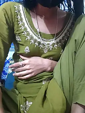 Snapshot of maya-Couple19 chatting on December 2025 05:14:01 AM maya-Couple19 online show from December 2025 05:14:01 AM