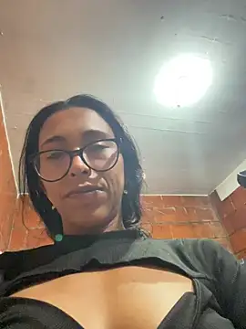 Snapshot of Emma__cumlovee chatting on June 2026 03:08:01 AM Emma cumlovee online show from June 2026 03:08:01 AM