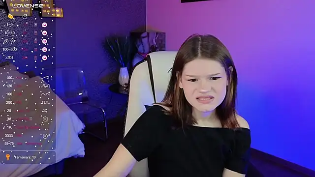 Lunamytrend online show from September 2025 12:20:01 PM