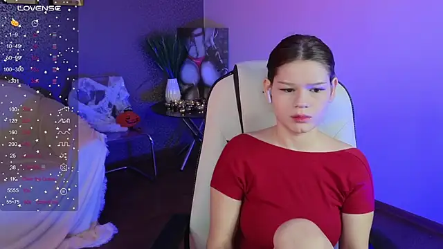 Lunamytrend online show from November 2025 06:14:01 AM