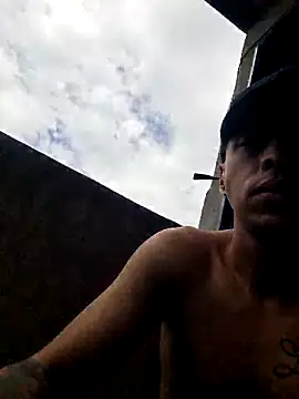 Santi2323xxX online show from February 2026 04:38:02 PM