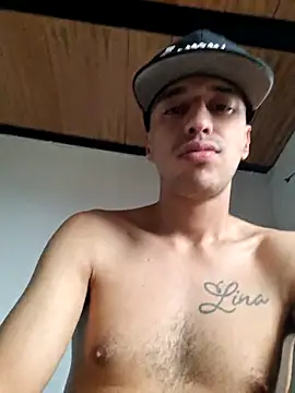 Snapshot of Santi2323xxX chatting on July 2026 10:25:01 PM Santi2323xxX online show from July 2026 10:25:01 PM