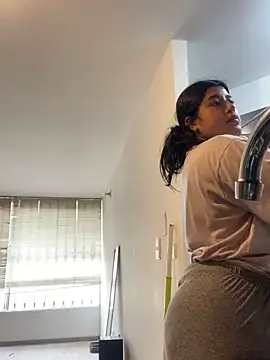 Tokio Sakura online show from September 2025 04:41:02 PM