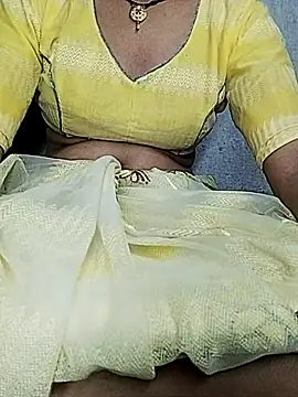Snapshot of Hut_rotu_cute chatting on May 2026 06:16:02 PM Hut rotu cute online show from May 2026 06:16:02 PM