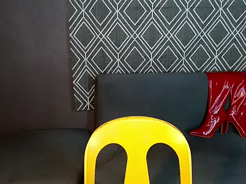 Snapshot of hugesignificant_69 chatting on September 2025 11:37:02 AM hugesignificant 69 online show from September 2025 11:37:02 AM