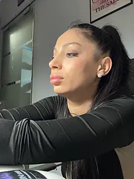 Bella Vixen  online show from November 2025 09:45:01 AM