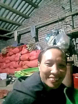 Lisa pusy online show from November 2025 10:15:01 AM