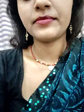 AnanyaKapoor89 online show from September 2025 03:33:01 PM