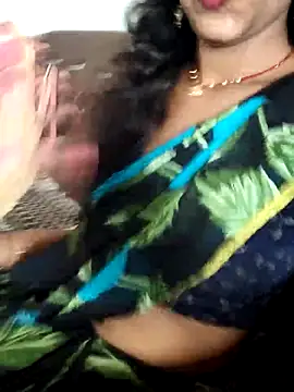 AnanyaKapoor89 online show from September 2025 06:35:01 AM