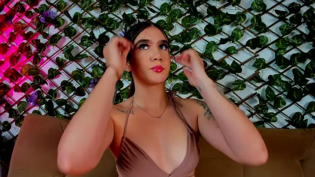 kloe bella online show from September 2025 12:59:02 PM