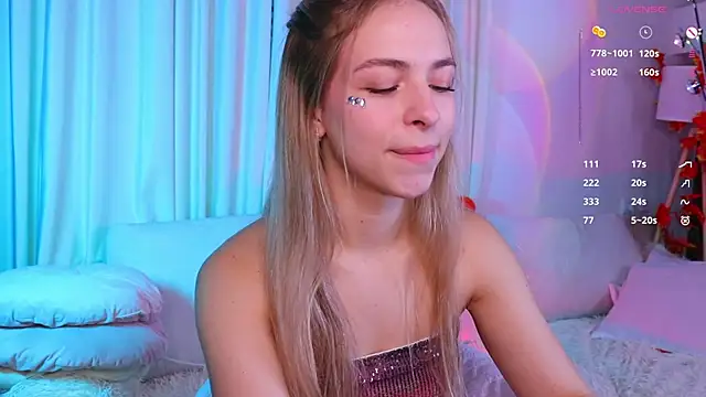 Snapshot of ShinyBarbie chatting on October 2025 06:43:01 AM ShinyBarbie online show from October 2025 06:43:01 AM