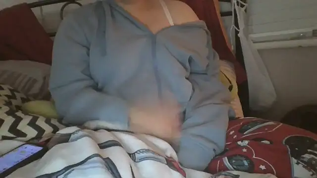 Snapshot of lu_official1 chatting on November 2025 07:47:02 PM lu official1 online show from November 2025 07:47:02 PM