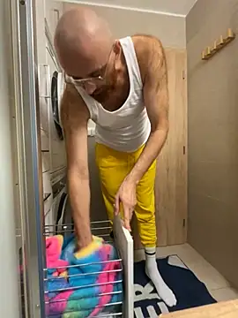 Snapshot of smint06 chatting on October 2025 07:29:02 PM smint06 online show from October 2025 07:29:02 PM