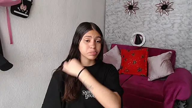 Evagirl69 online show from December 2025 06:24:02 PM