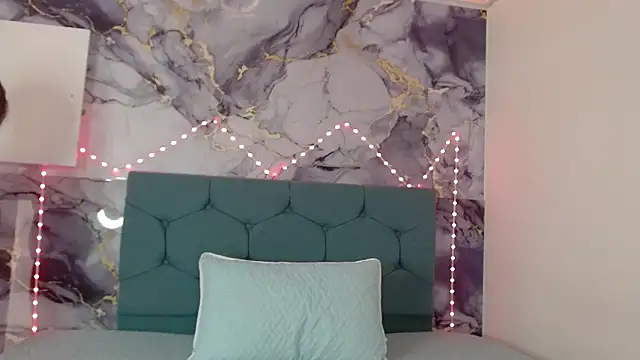 Snapshot of Vickysweeeettt chatting on September 2025 07:48:01 PM Vickysweeeettt online show from September 2025 07:48:01 PM