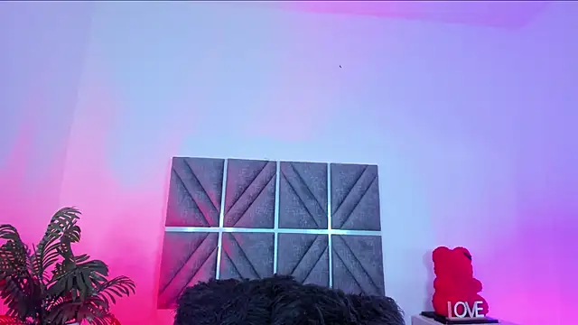 AlombraMorris online show from April 2026 01:41:01 PM