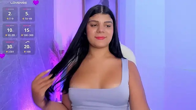Snapshot of PauliinaBelle_ chatting on June 2026 01:56:01 PM PauliinaBelle online show from June 2026 01:56:01 PM