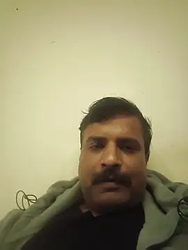 vardh033 online show from October 2025 02:41:02 PM