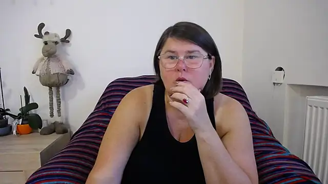 Snapshot of icyheart888 chatting on October 2025 08:34:01 AM icyheart888 online show from October 2025 08:34:01 AM