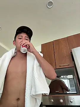 Snapshot of leduck7 chatting on December 2025 03:53:01 PM leduck7 online show from December 2025 03:53:01 PM