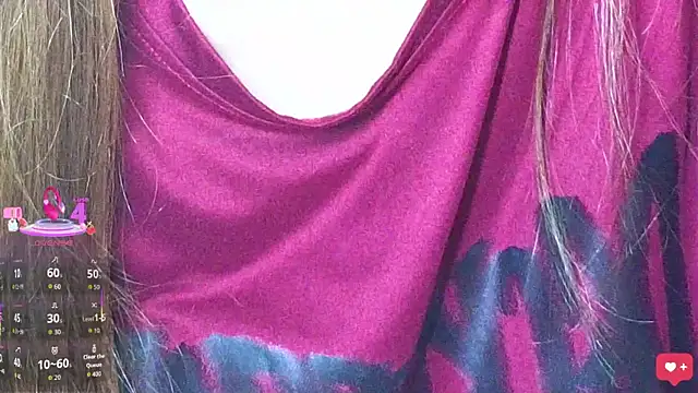 Snapshot of AlisaWyn chatting on October 2025 02:37:02 AM AlisaWyn online show from October 2025 02:37:02 AM