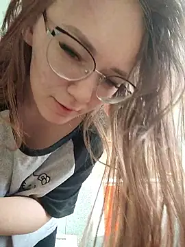 AlisaWyn online show from January 2026 07:01:02 AM