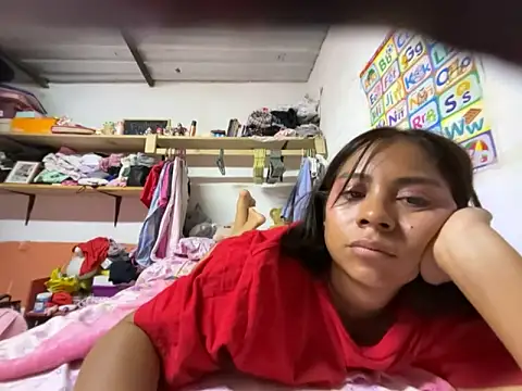littlebunny31 online show from June 2026 04:43:02 AM