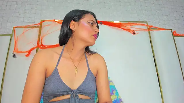 thalia888  online show from October 2025 07:05:02 PM