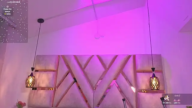 Snapshot of emily_roousee chatting on October 2025 05:14:01 AM emily roousee online show from October 2025 05:14:01 AM