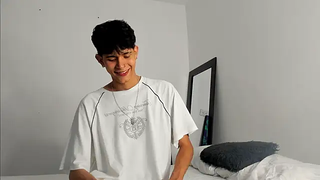 alexmark  online show from November 2025 03:16:02 AM