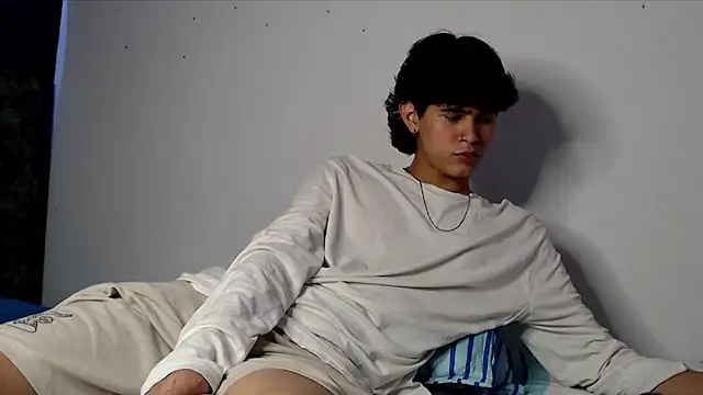alexmark  online show from May 2026 05:09:02 PM