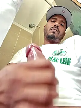 Danypeluche online show from October 2025 07:36:02 PM