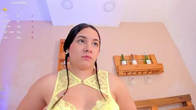 Snapshot of _miss_mia chatting on November 2025 11:45:01 AM miss mia online show from November 2025 11:45:01 AM