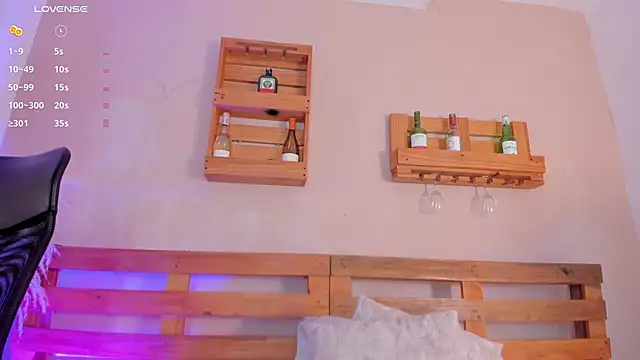 Snapshot of _miss_mia chatting on November 2025 11:46:01 AM miss mia online show from November 2025 11:46:01 AM